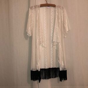 LuLaRoe S Monroe Ivory Lace Short Sleeve Open Waterfall Black Tassel Cardigan